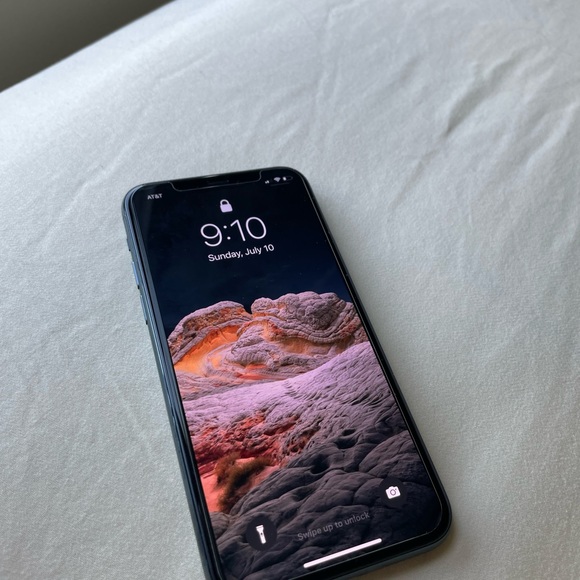 iPhone 11 pro (green) - Picture 8 of 8